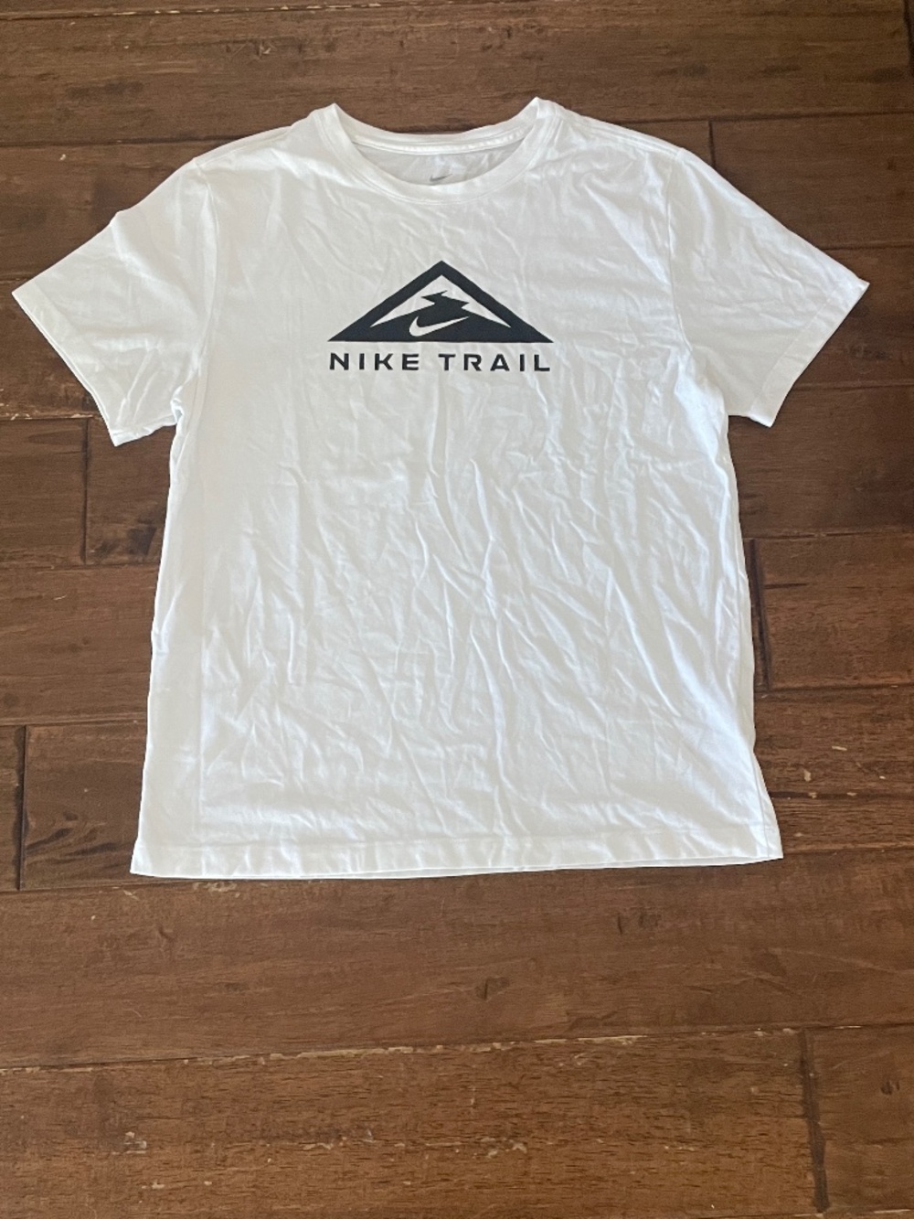 Nike Dri-Fit Trail Logo Graphic SS Tee Shirt White Black CZ9802 100 Sz XL